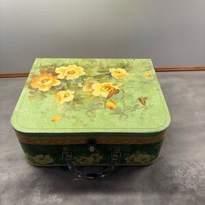 Punch Studio Cardboard Suitcase Box